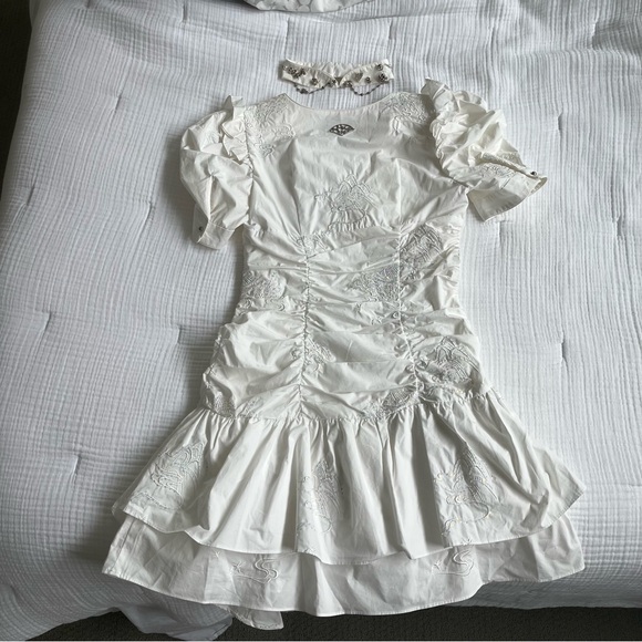 MUKZIN Elegant Original Temperament Cheongsam V-neck White Ruffles NWT - Picture 3 of 5